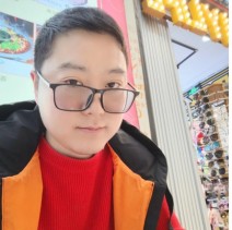 同学，你好，我是“小欣物理”的小欣老师